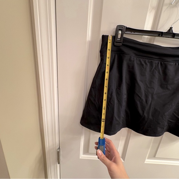 Lands' End Black Swim Skirt, 16 - Picture 4 of 5